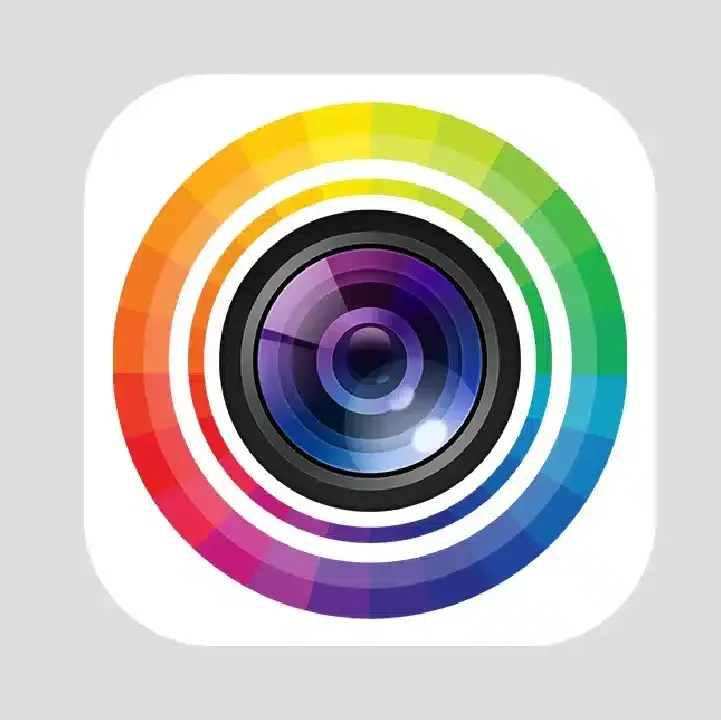تطبيق-PhotoDirector.webp